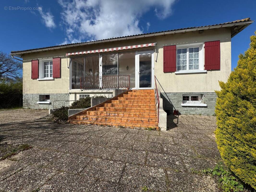 Photo 1 - Maison à LA CHAPELLE-SAINT-LAURENT