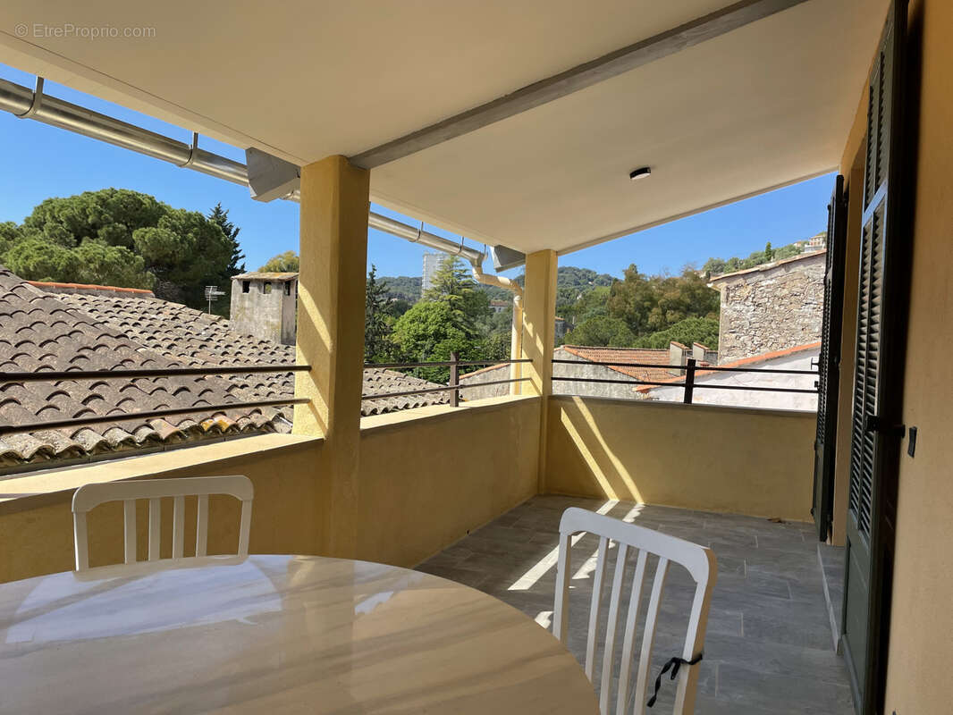 Maison à VALLAURIS