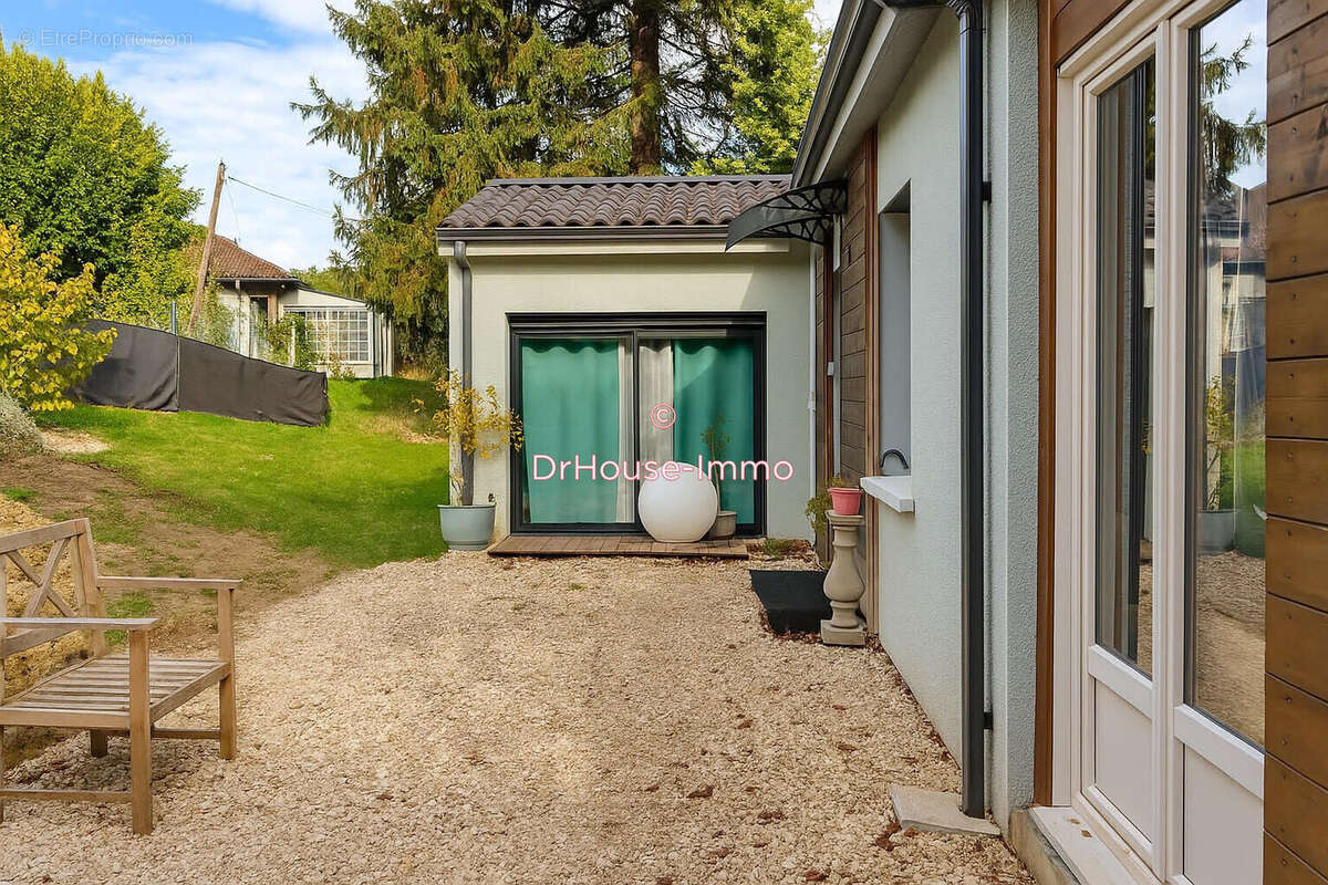 Maison à COULOUNIEIX-CHAMIERS