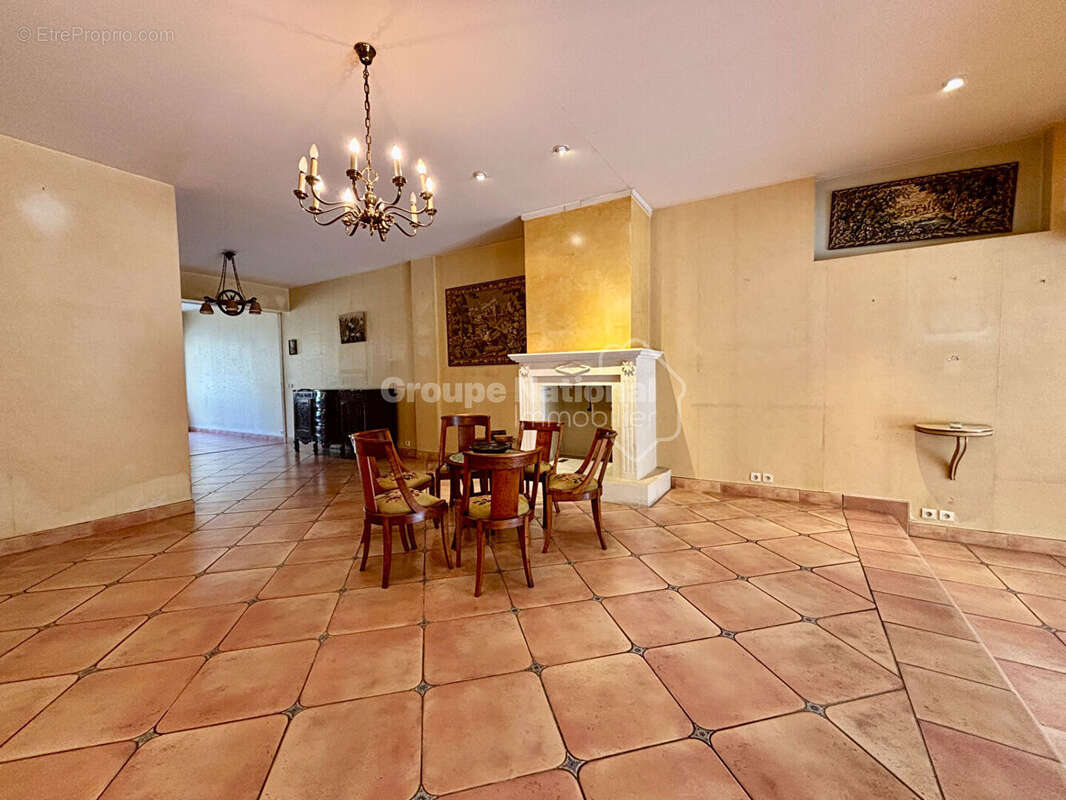 Maison à AIGUES-VIVES