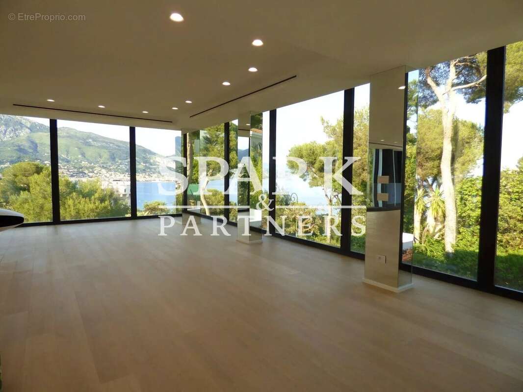 Maison à ROQUEBRUNE-CAP-MARTIN