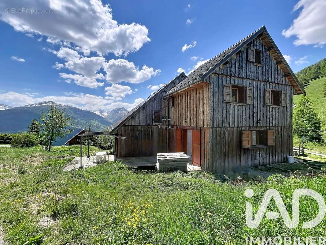 Maison 183 m² à Montricher-Albanne  - photo 2