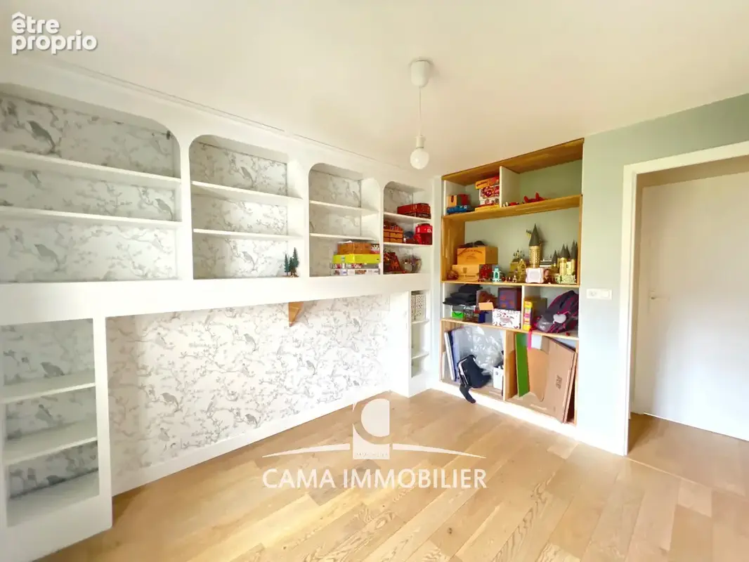 Maison mitoyenne en excellent état dans une résidence familiale recherchée - photo 10