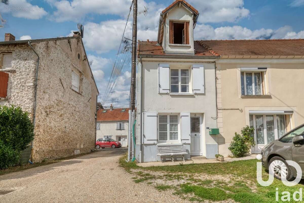 Photo 2 - Maison à CHAMBRY