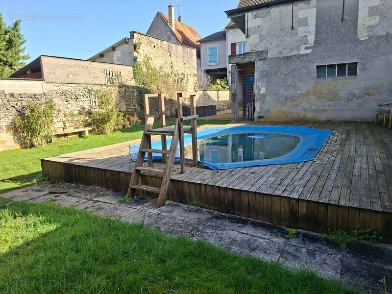 Maison à CHATILLON-SUR-INDRE