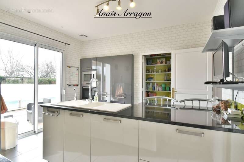 Maison à SAINTE-LIVRADE-SUR-LOT