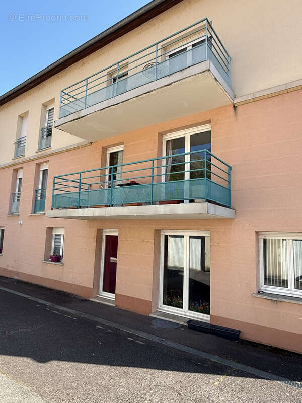 Appartement à ARS-SUR-MOSELLE