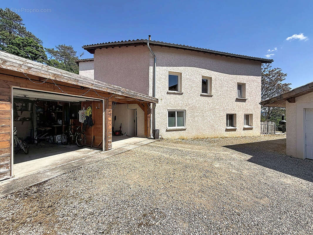 Maison à MEXIMIEUX