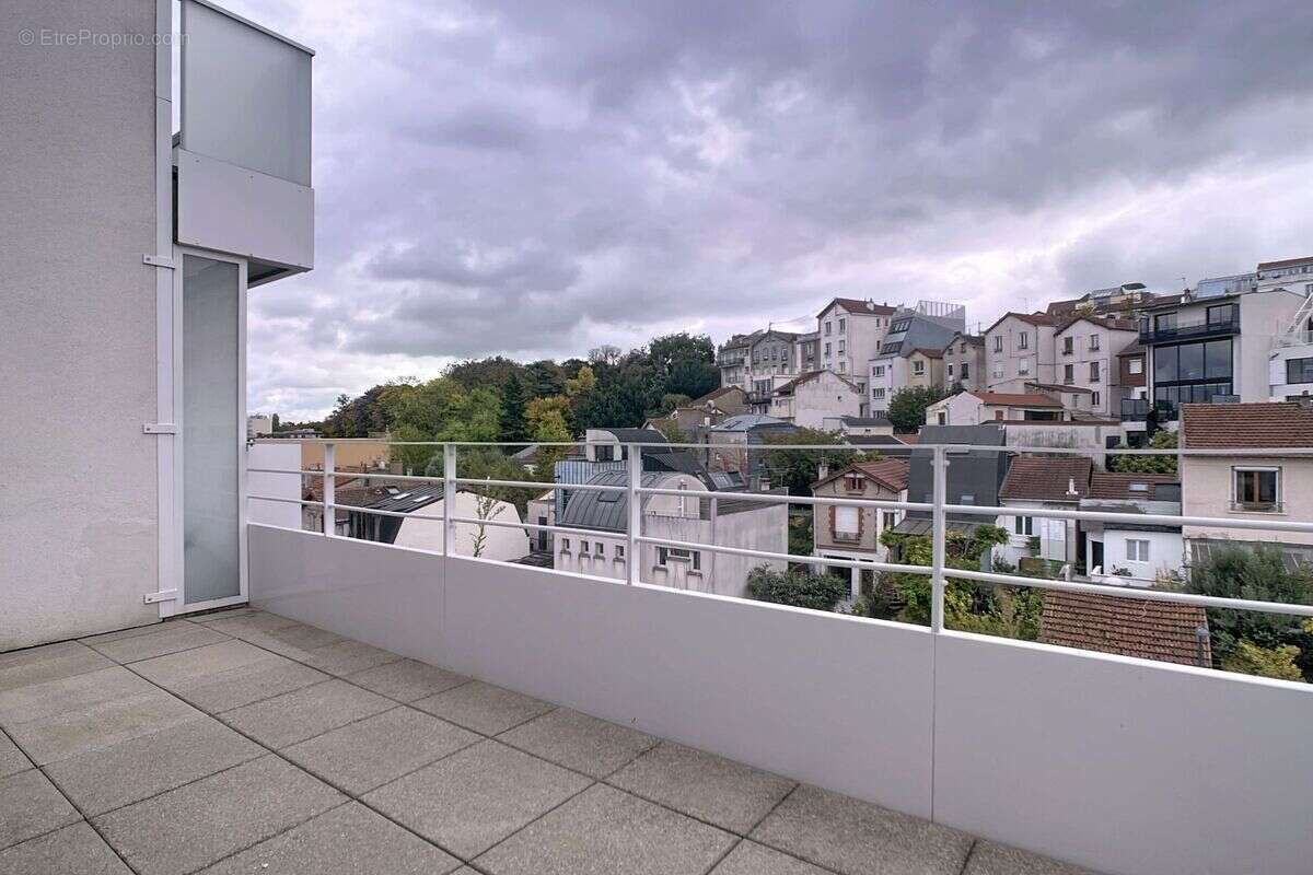 Appartement à ISSY-LES-MOULINEAUX