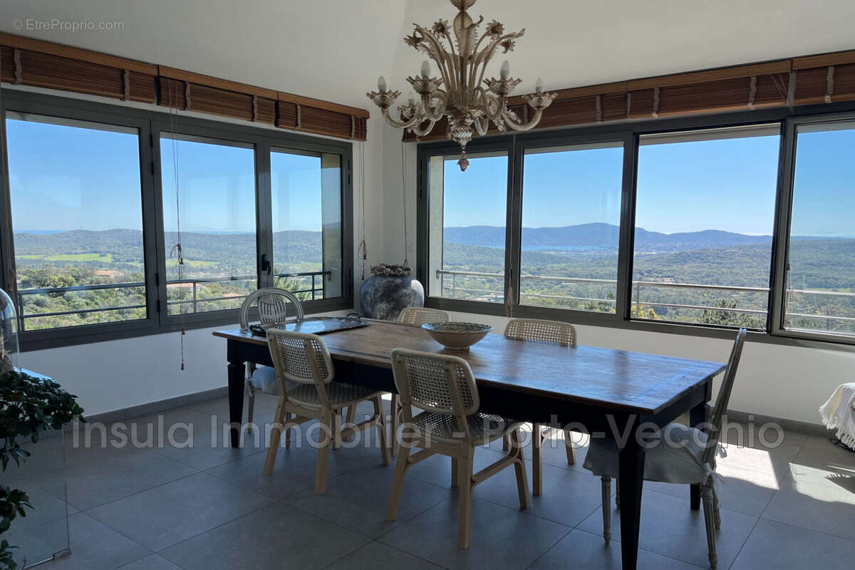 Maison à PORTO-VECCHIO