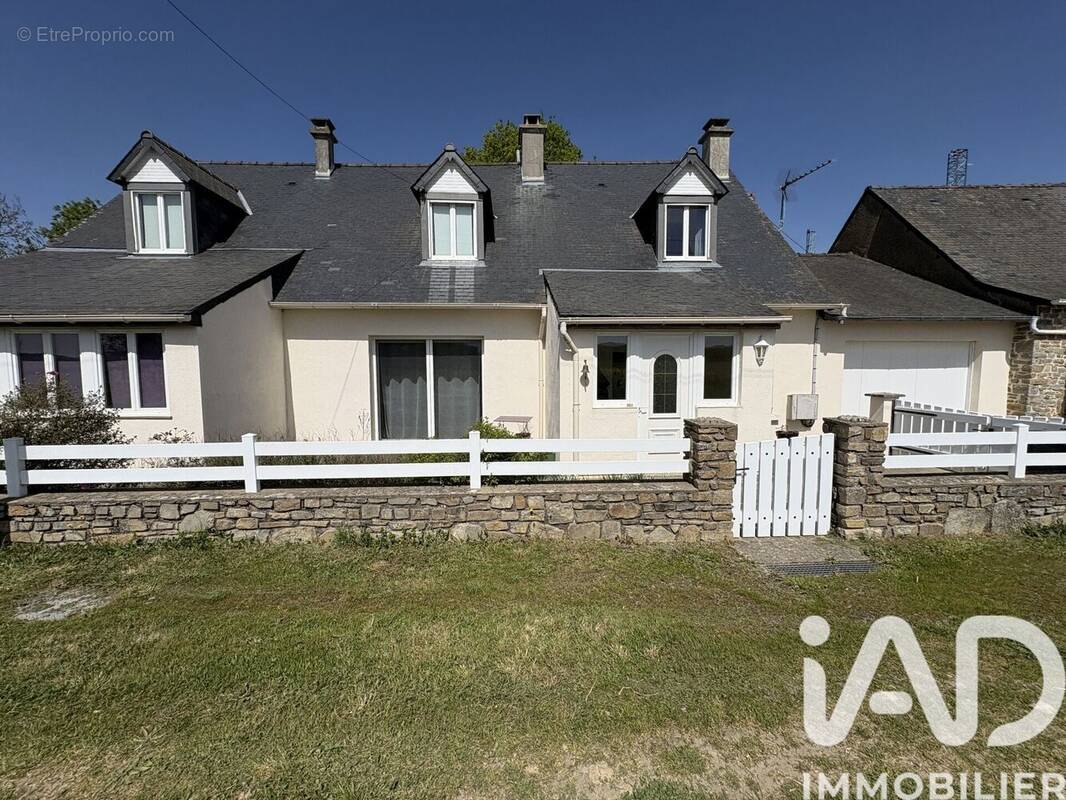 Photo 1 - Maison à MARTIGNE-FERCHAUD