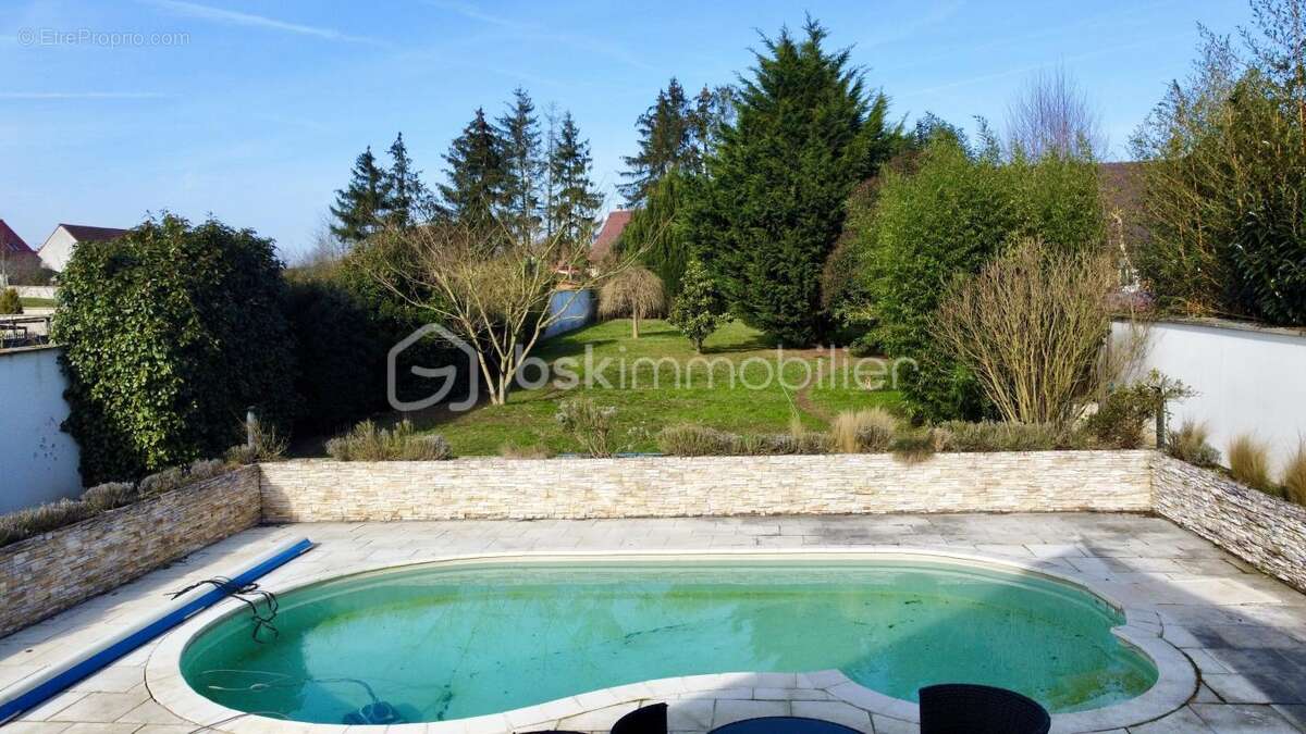 Maison à ARMENTIERES-EN-BRIE