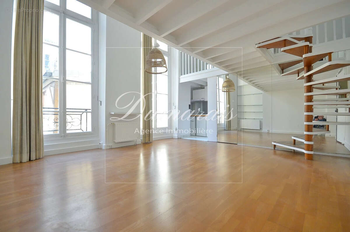 Appartement à PARIS-4E