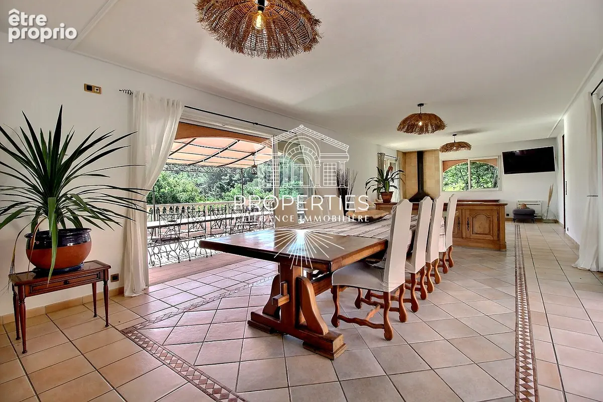 Bormes - pas de la griotte - propriete 319m² -  terrain 4000m² - piscine - poolhouse - photo 10