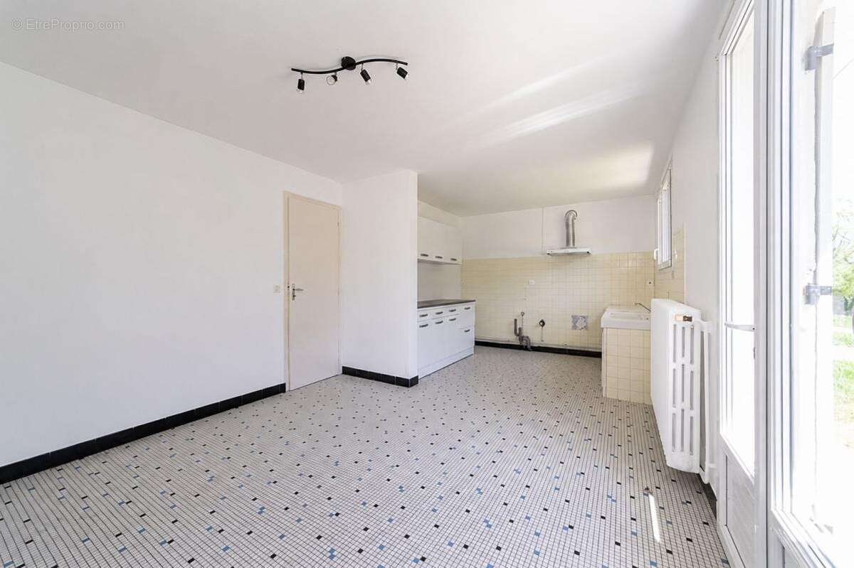 Maison À Vendre - photo 2
