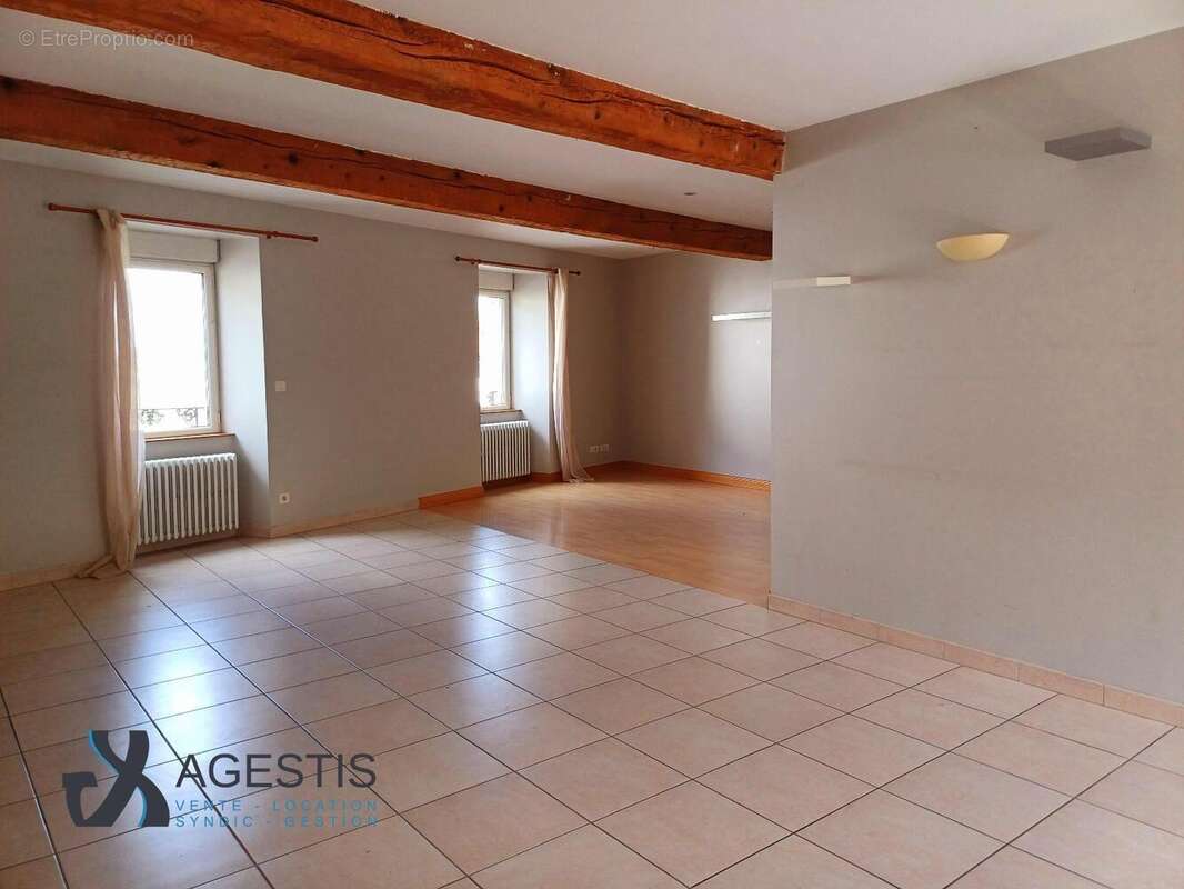   - Maison à DOURGNE