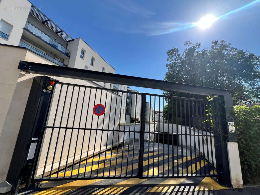 Clairmarais gare centre - appartement moderne type 3 de  69m2 + terrasse  16m2 + parking - photo 17
