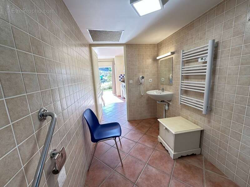 Appartement à GREOUX-LES-BAINS