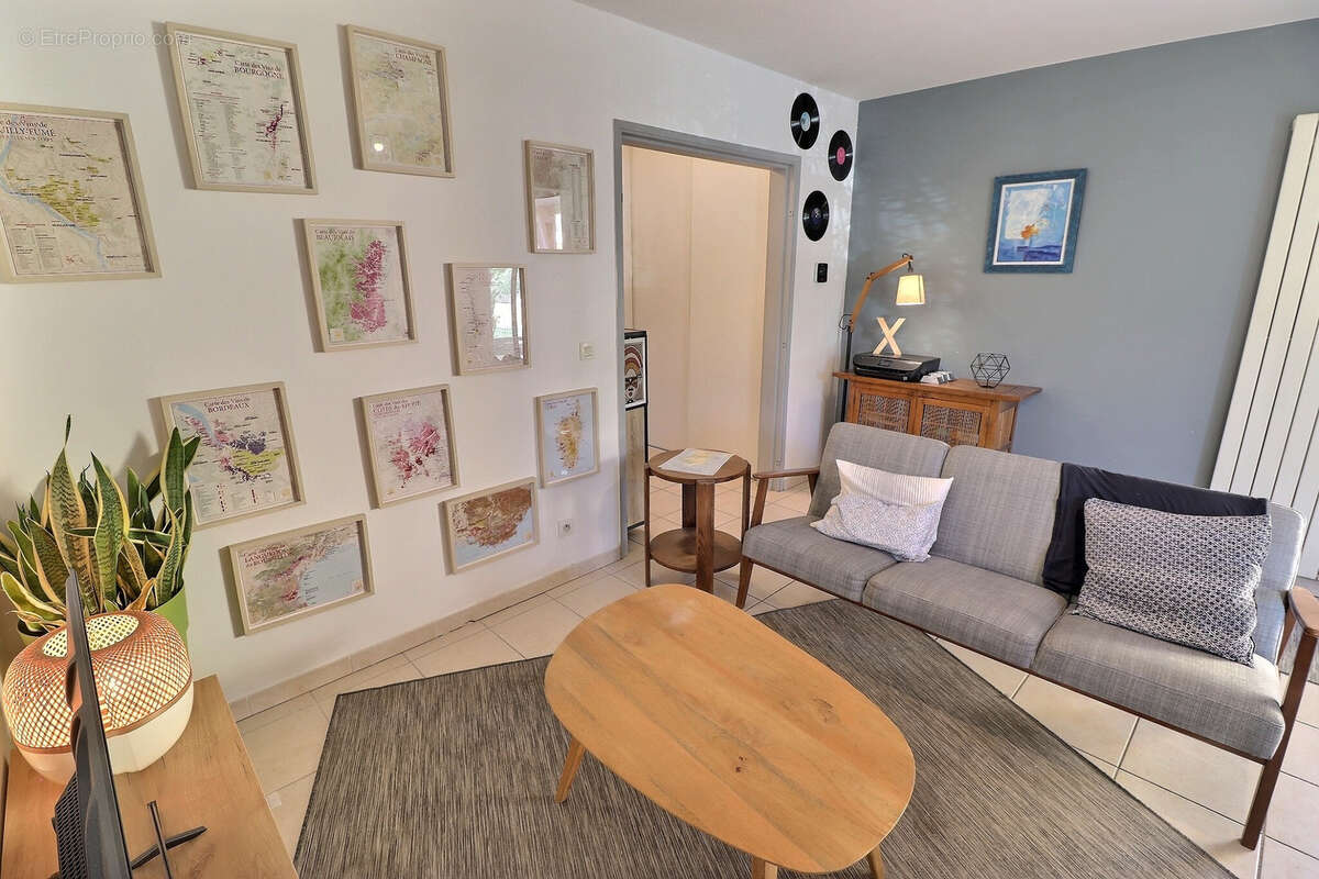 Appartement à LATTES