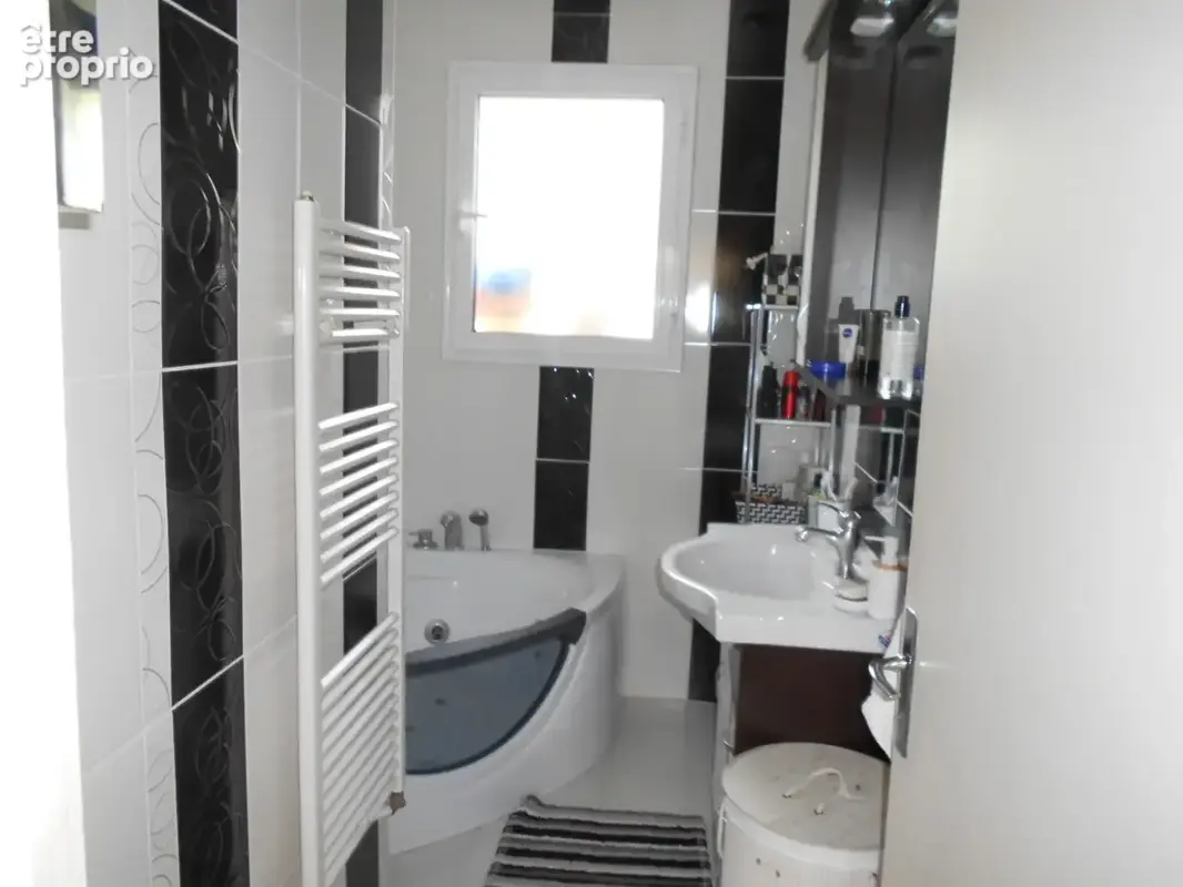 Maison T5/T6 - Vierzon Nord - photo 8