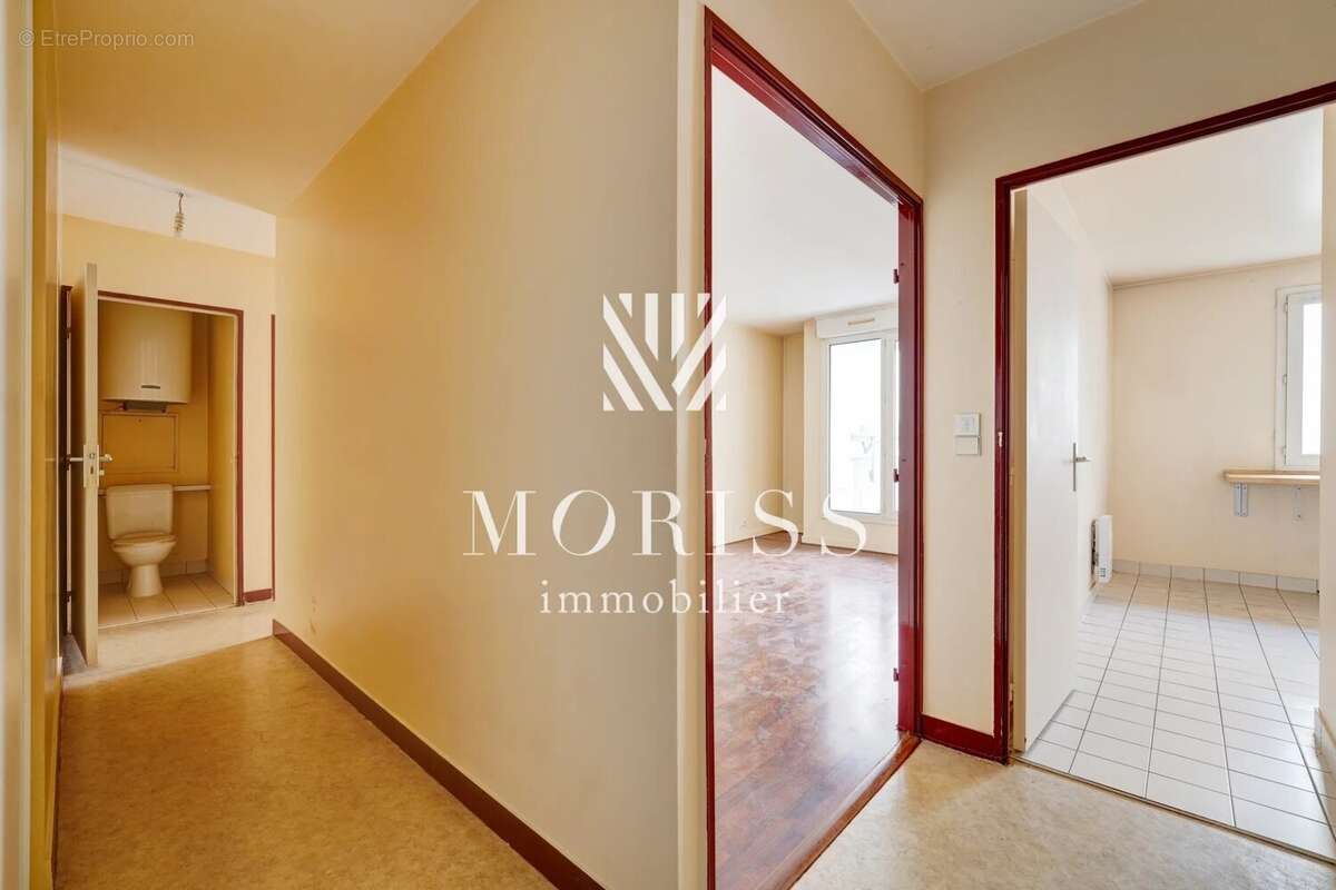 Appartement à COURBEVOIE