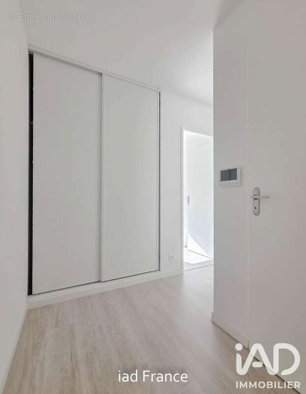 Appartement 54 m² à Maurepas  - photo 3
