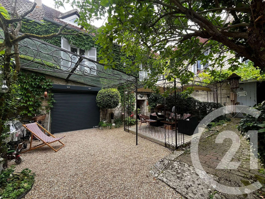 Maison à BENNECOURT