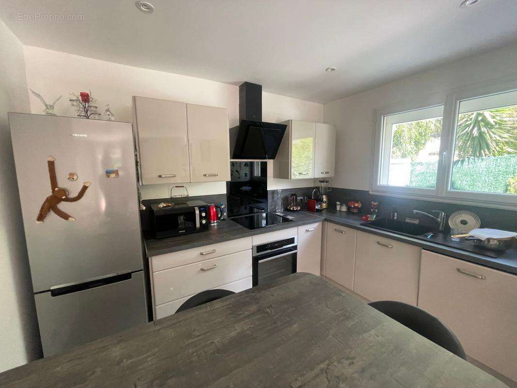 Appartement à SIX-FOURS-LES-PLAGES