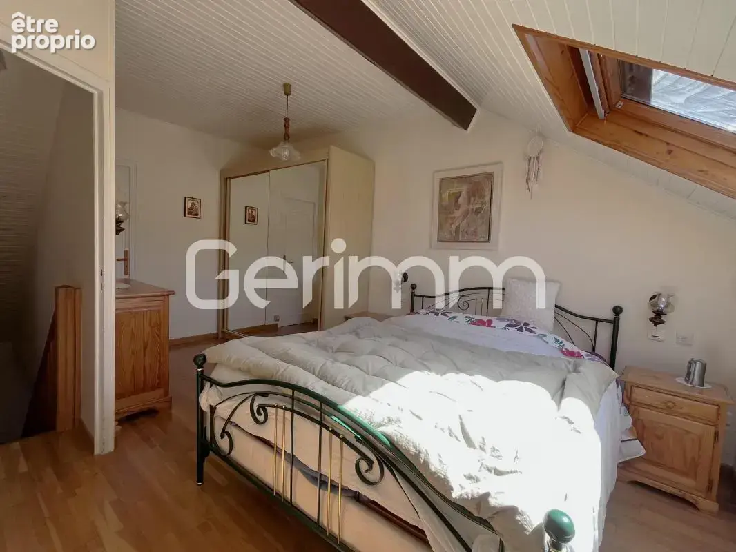Vente - Maison - 4 pièces + cuisine - 100 m² - 319 000 € - - photo 14