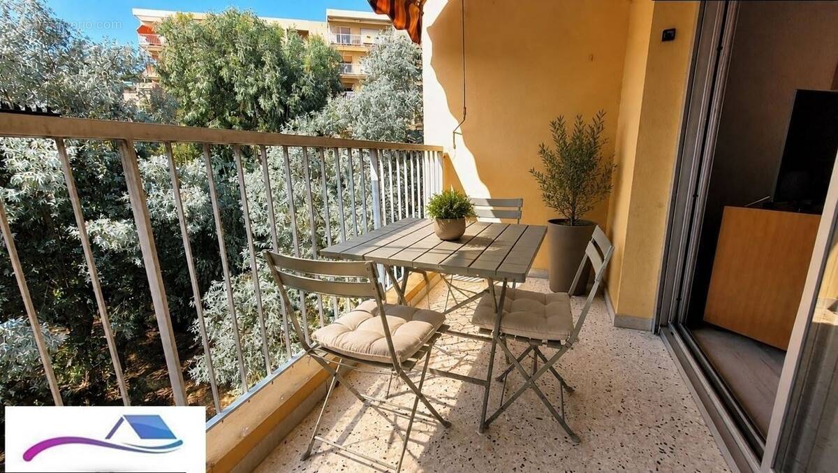 Appartement à MANDELIEU-LA-NAPOULE