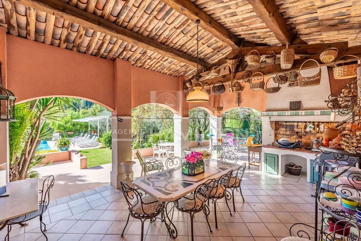 Maison à GRASSE