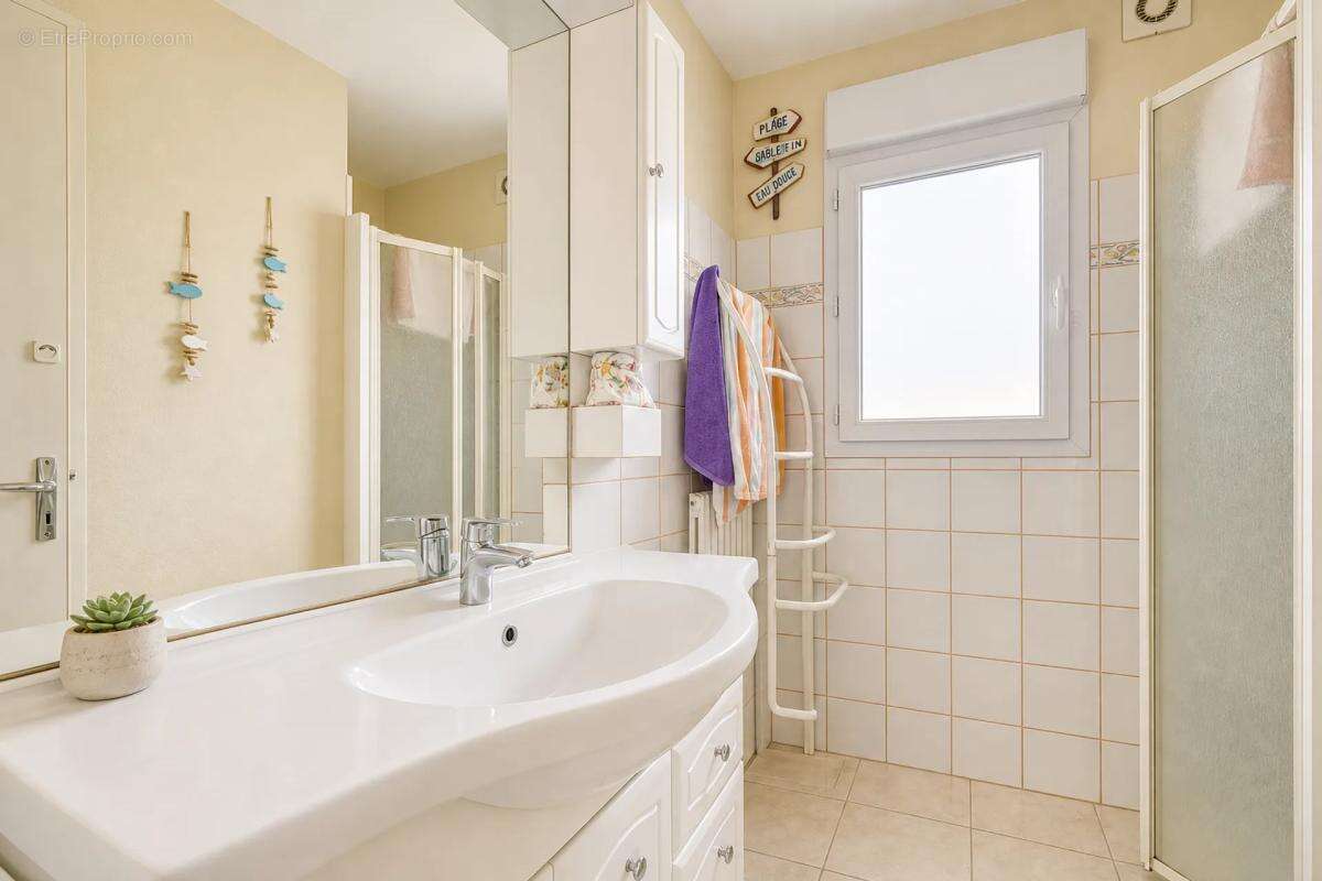 Maison de 6 pièces de 127 m² à Châtelaillon-Plage - photo 7