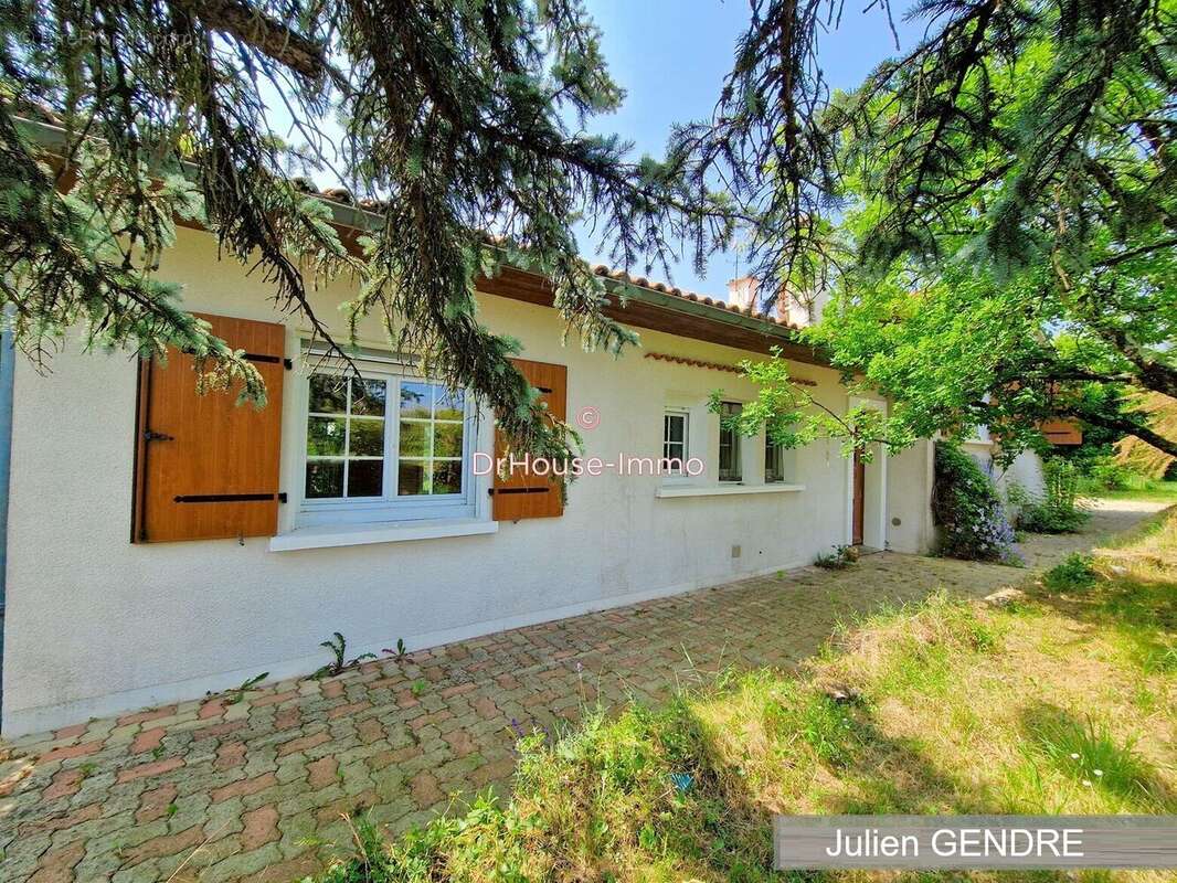 Maison à CHEF-BOUTONNE