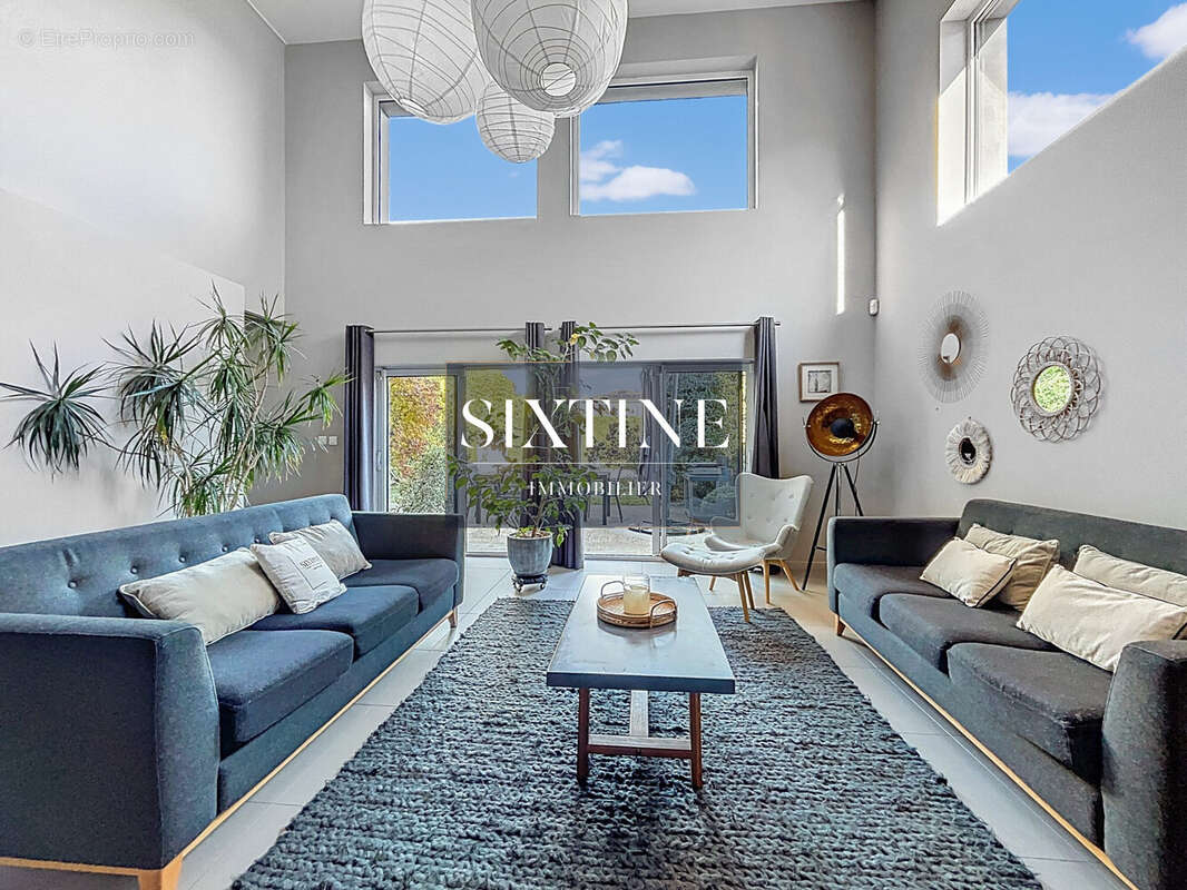 Maison à CALUIRE-ET-CUIRE