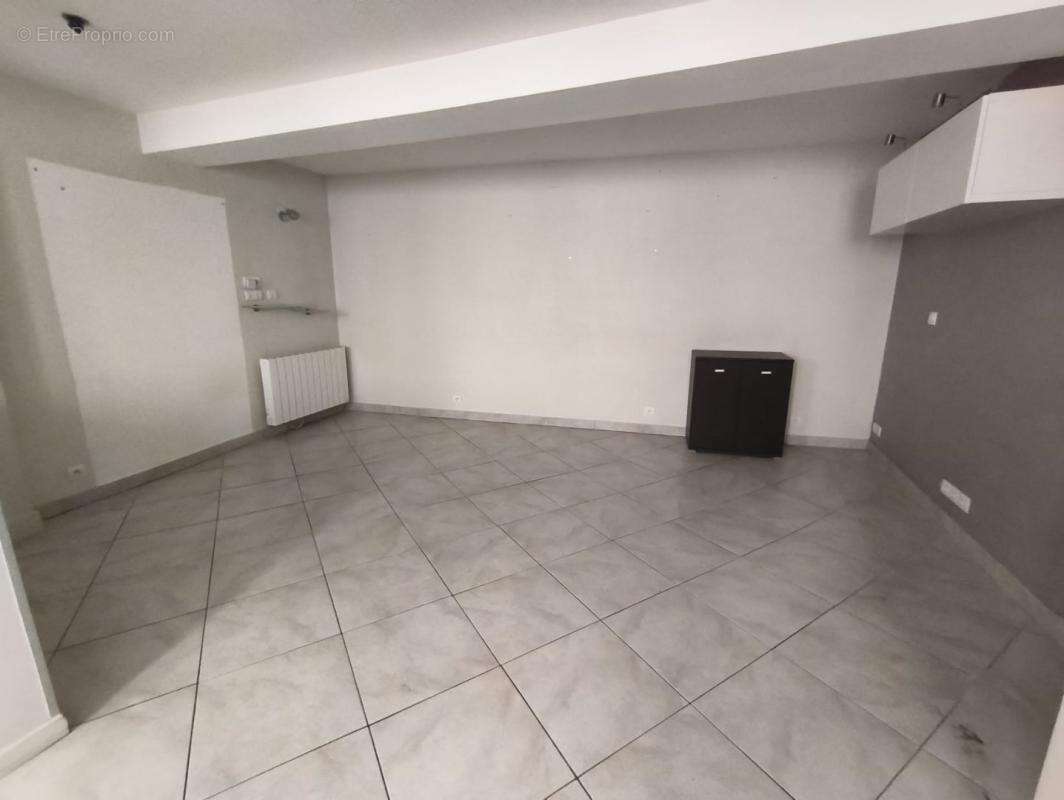 Maison 72 m² à Gonfaron  - photo 4