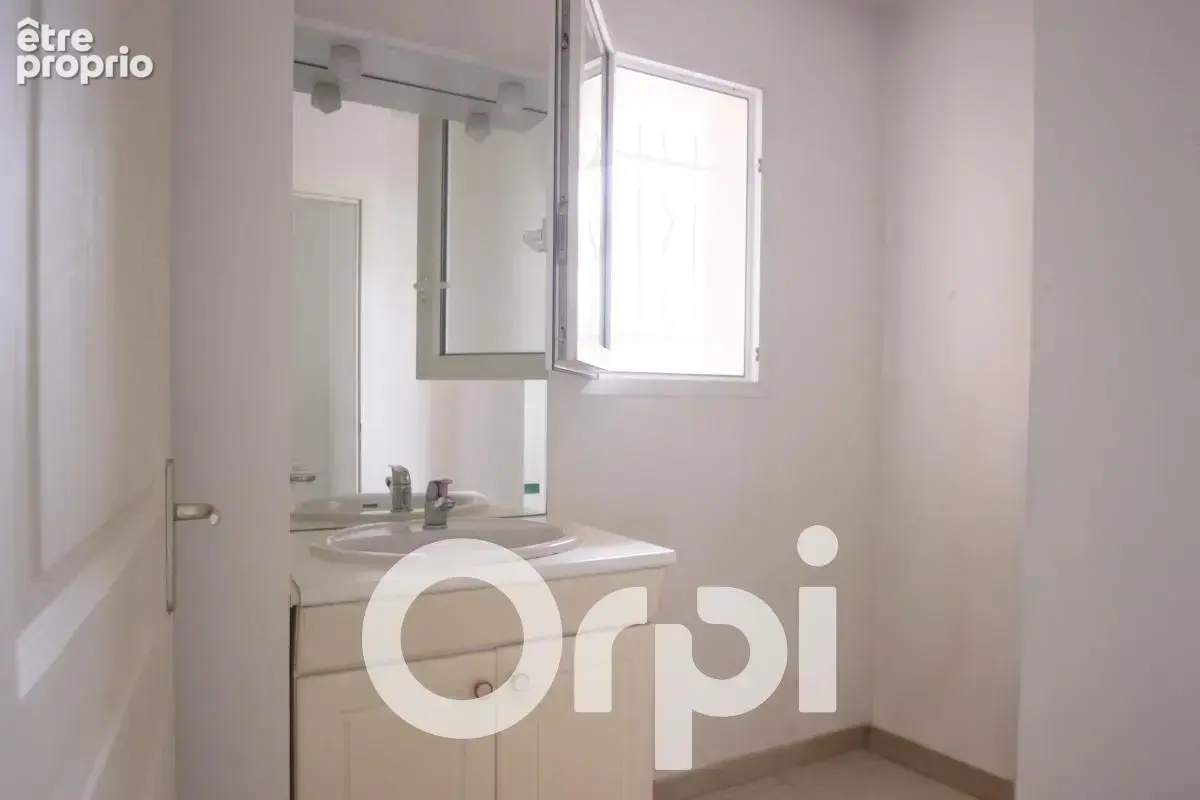 Appartement  avec Jardin - photo 14