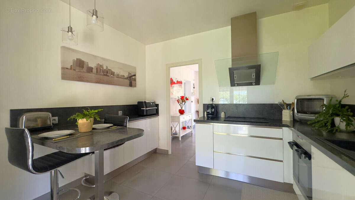 Maison à SAINT-MARTIN-D&#039;HERES