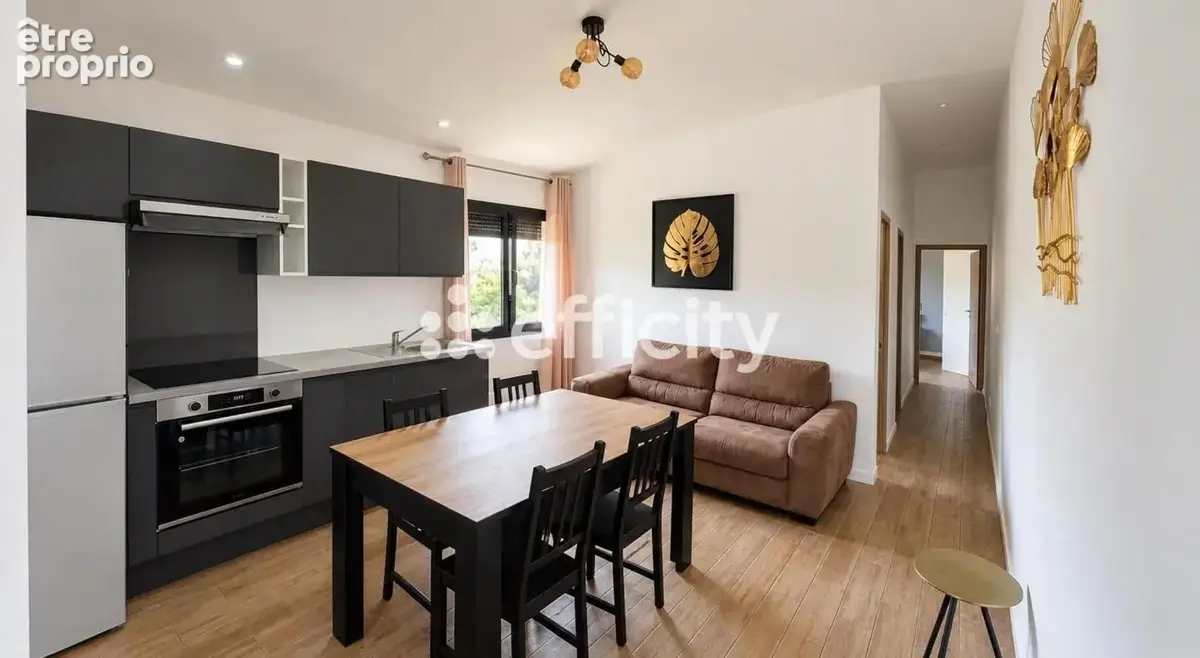 Maison 10 pièces 262 m² à vendre à Villeurbanne (69100) - photo 4