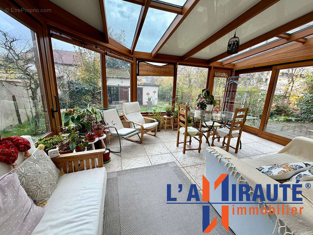 Maison à SARTROUVILLE