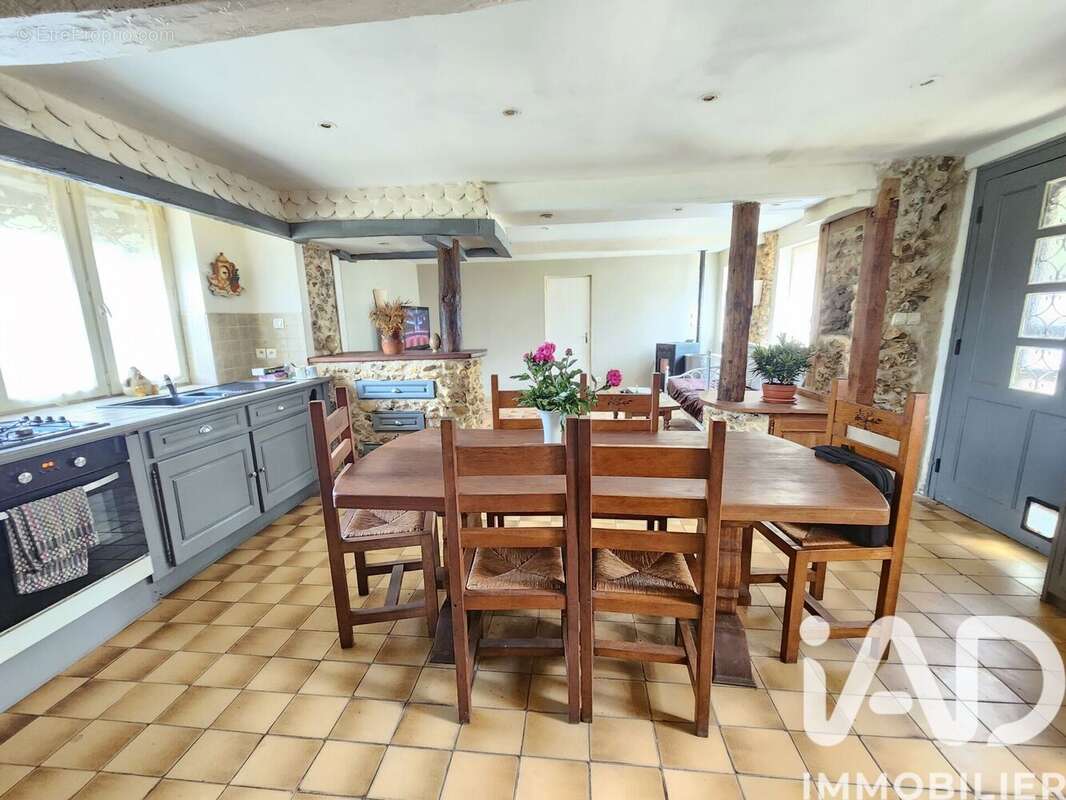 Maison 99 m² à Nogent-En-Othe  - photo 4