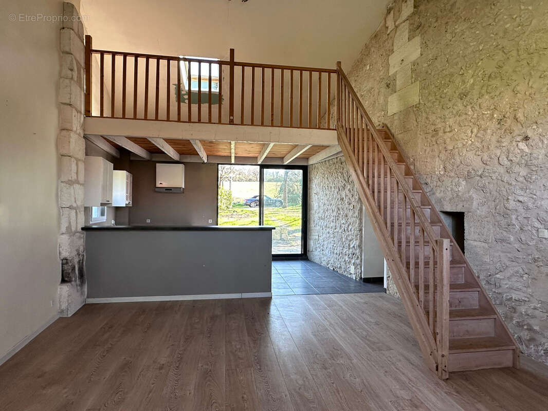 Maison à VILLEGOUGE