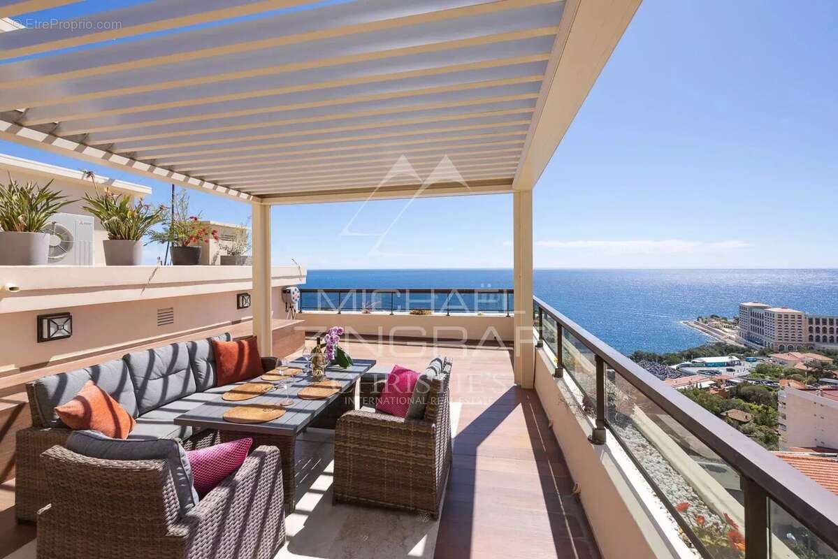 Appartement à ROQUEBRUNE-CAP-MARTIN