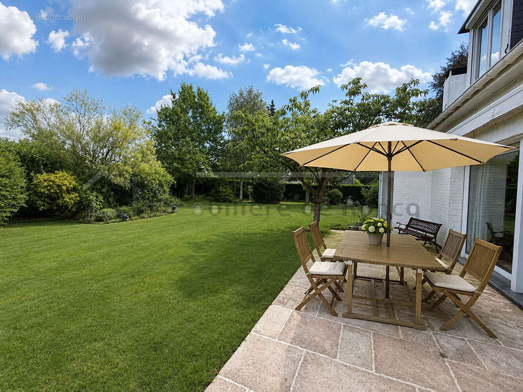 Maison familiale domaine privé - photo 10