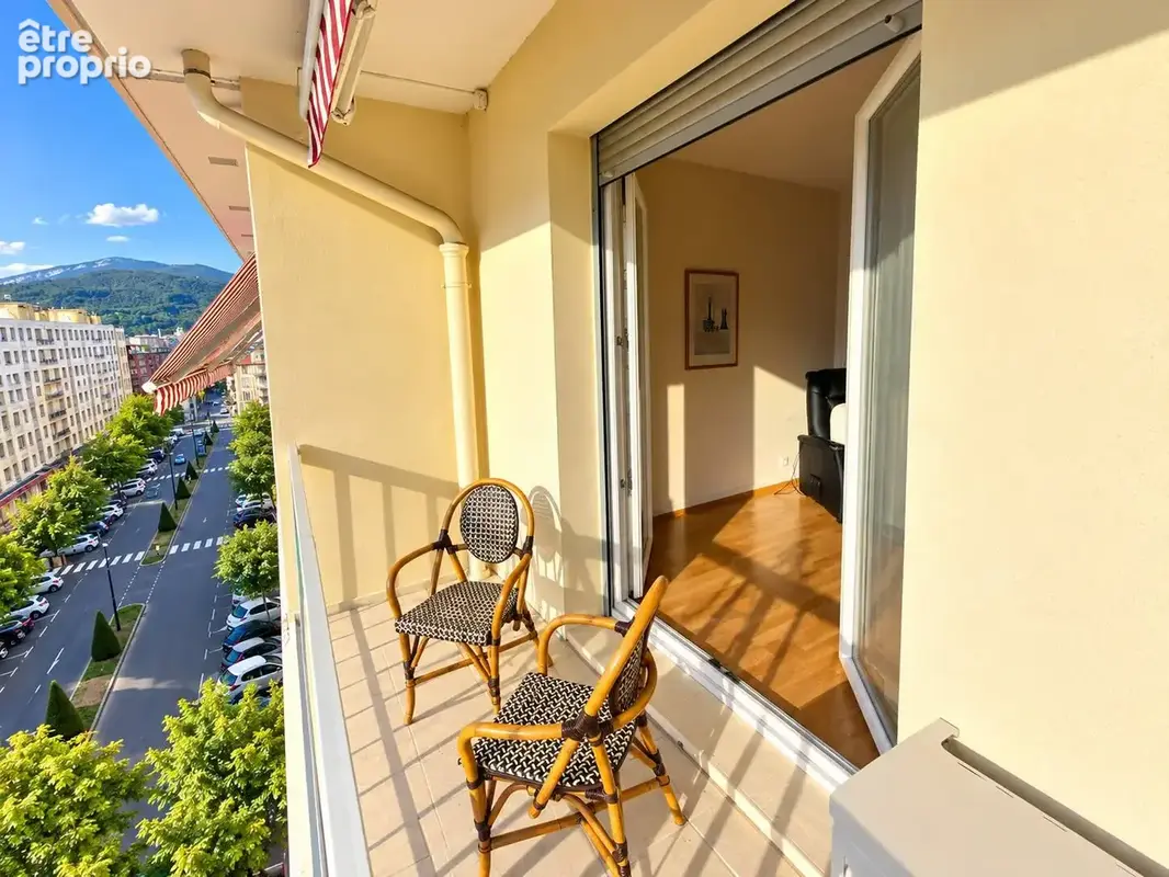 Appartement à AIX-LES-BAINS