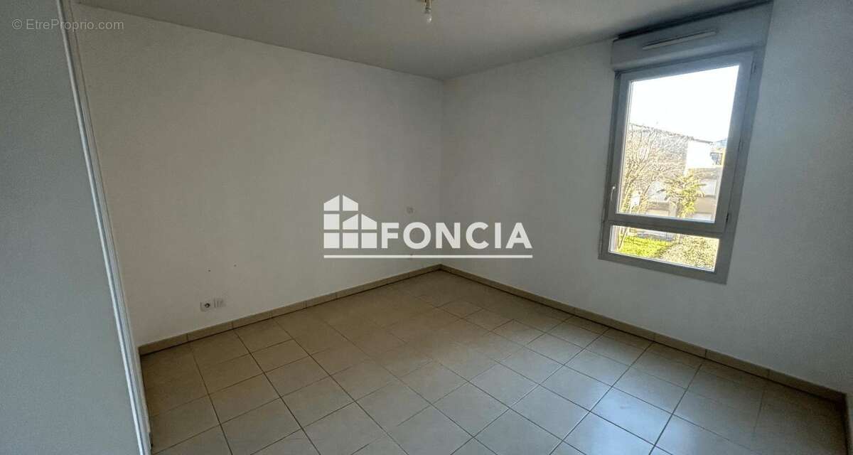 T3 Coeur Guilheméry avec balcon et parking - photo 5