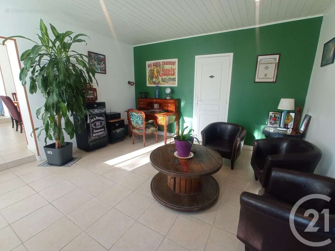 Maison à SAVIGNAC-DE-L&#039;ISLE