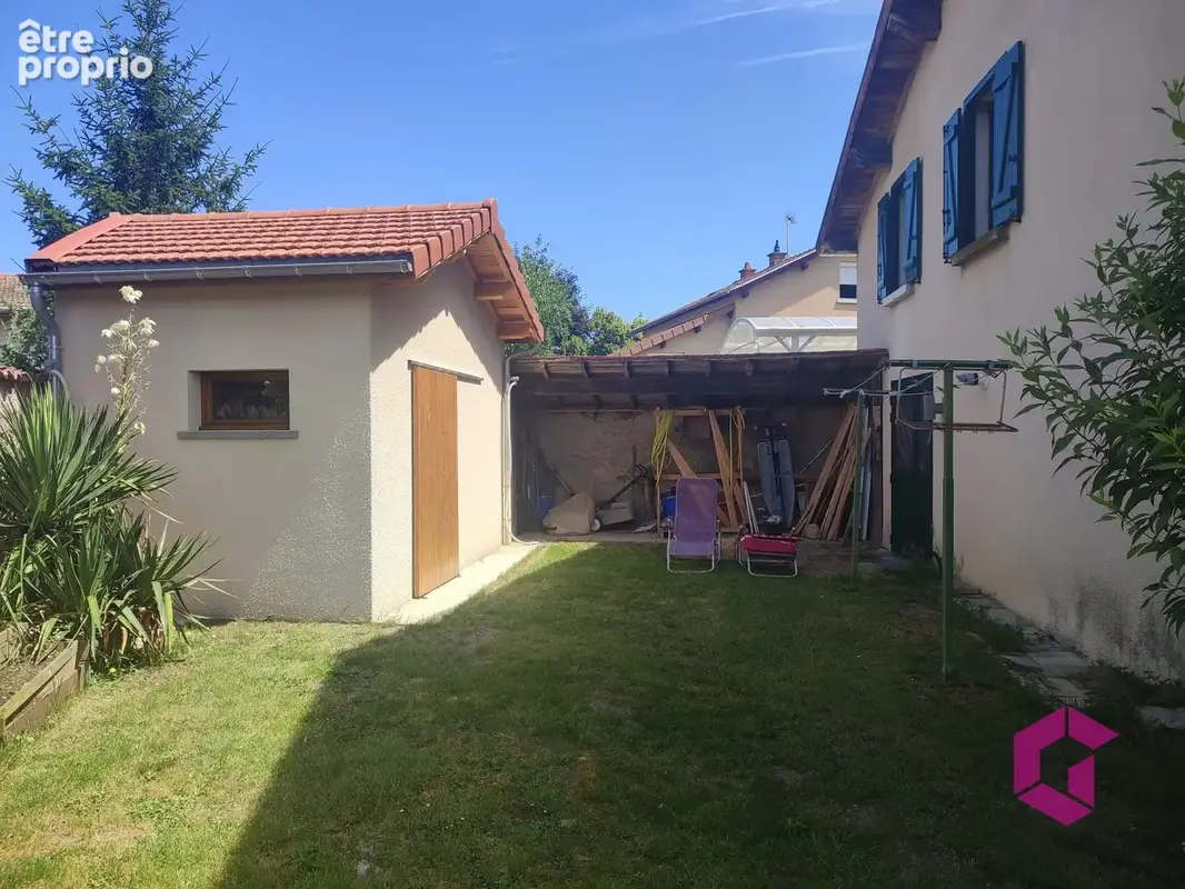 Maison 9 pièces 178 m² à vendre à Ambert (63600) - photo 3