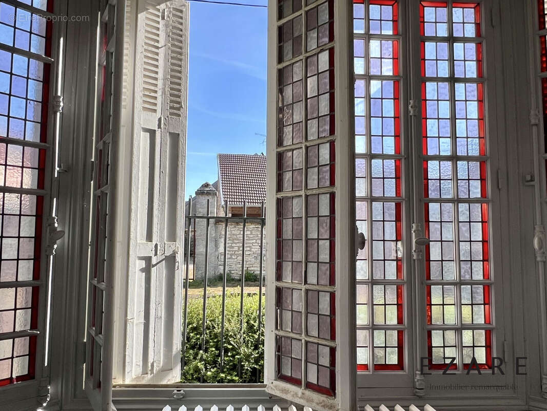 Maison à CHAMPAGNE-SUR-VINGEANNE