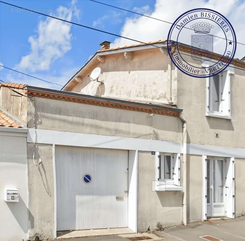  Vue Église Saint-Martin : Maison de ville avec jardin et accord pour surélévation - Rénovation "Zéro carbone" - photo 6