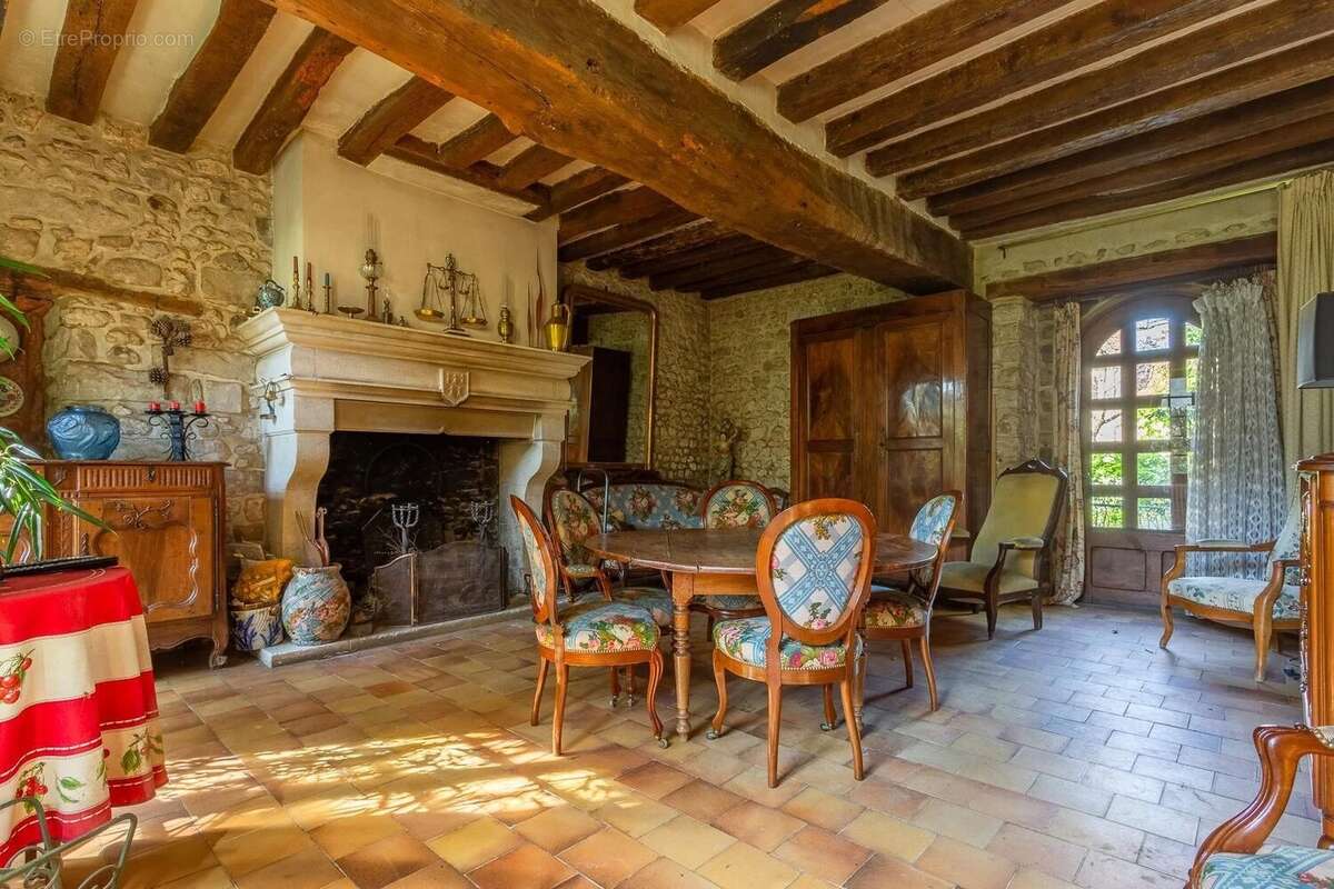 Maison à MILLY-LA-FORET